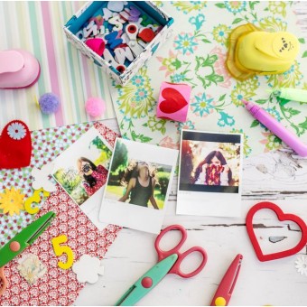 Papirji-scrapbooking-pripomocki-dodatki